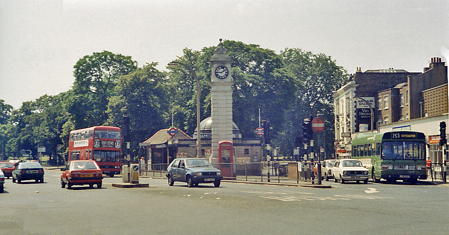 Clapham Common Underground station geograph 3095801 by Ben Brooksbank