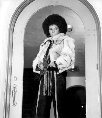 cleopatra jones tamara dobson